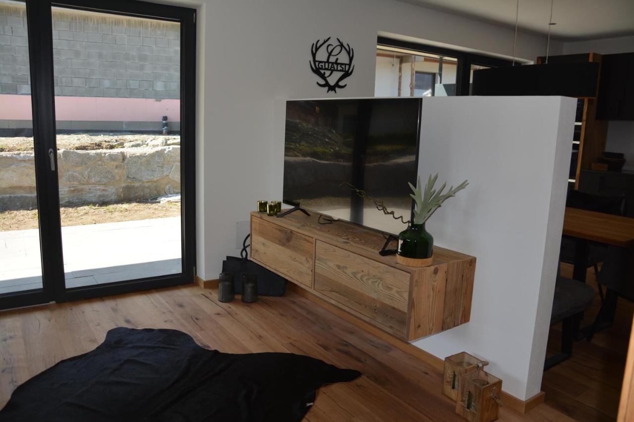 Our's Living - With Sauna & Summercard Near Kitzbueheler Alpen Lift Apartment *