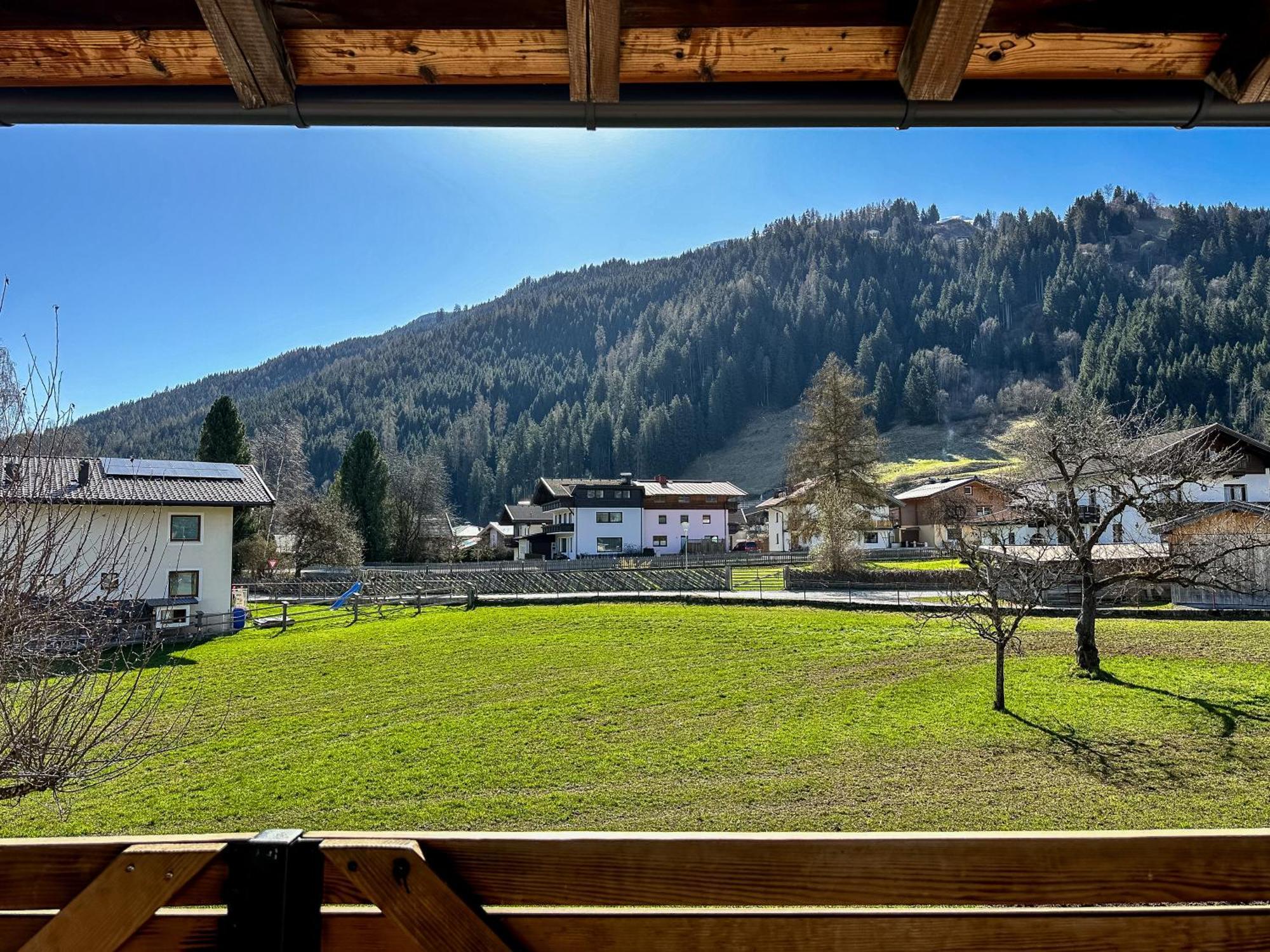 Our's Living - With Sauna & Summercard Near Kitzbueheler Alpen Lift *